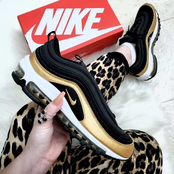 Nike Shoes - Nike Air Max 97